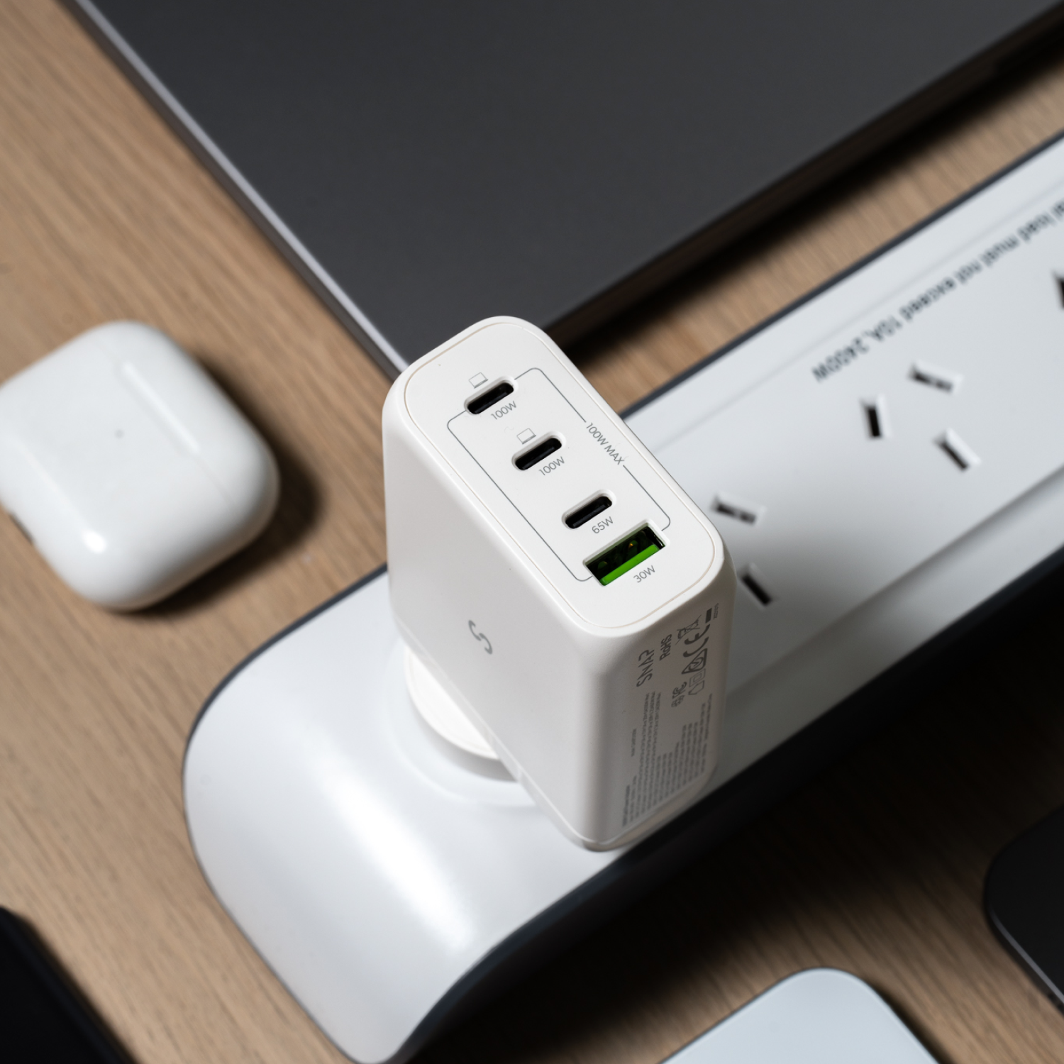 100W GaN Power Adaptor