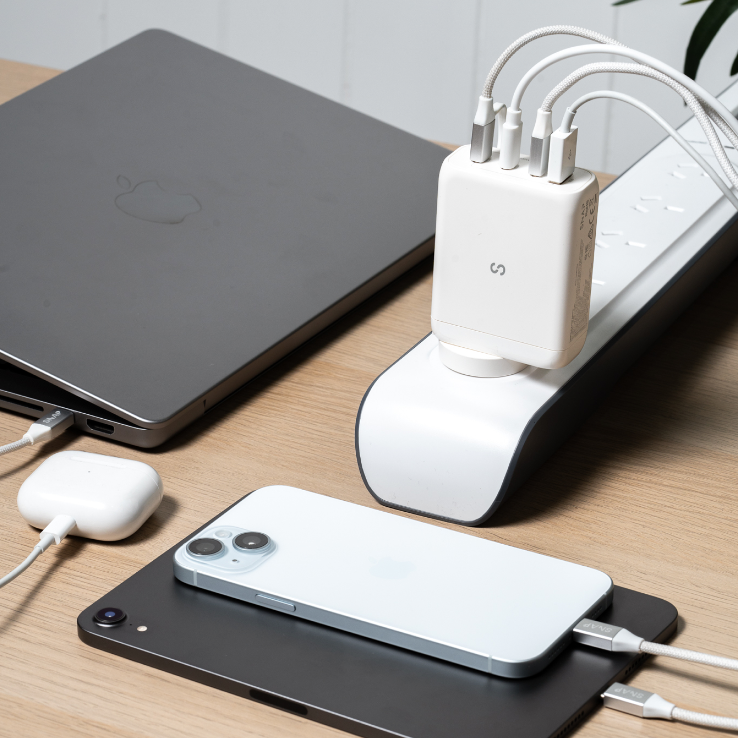 100W GaN Power Adaptor