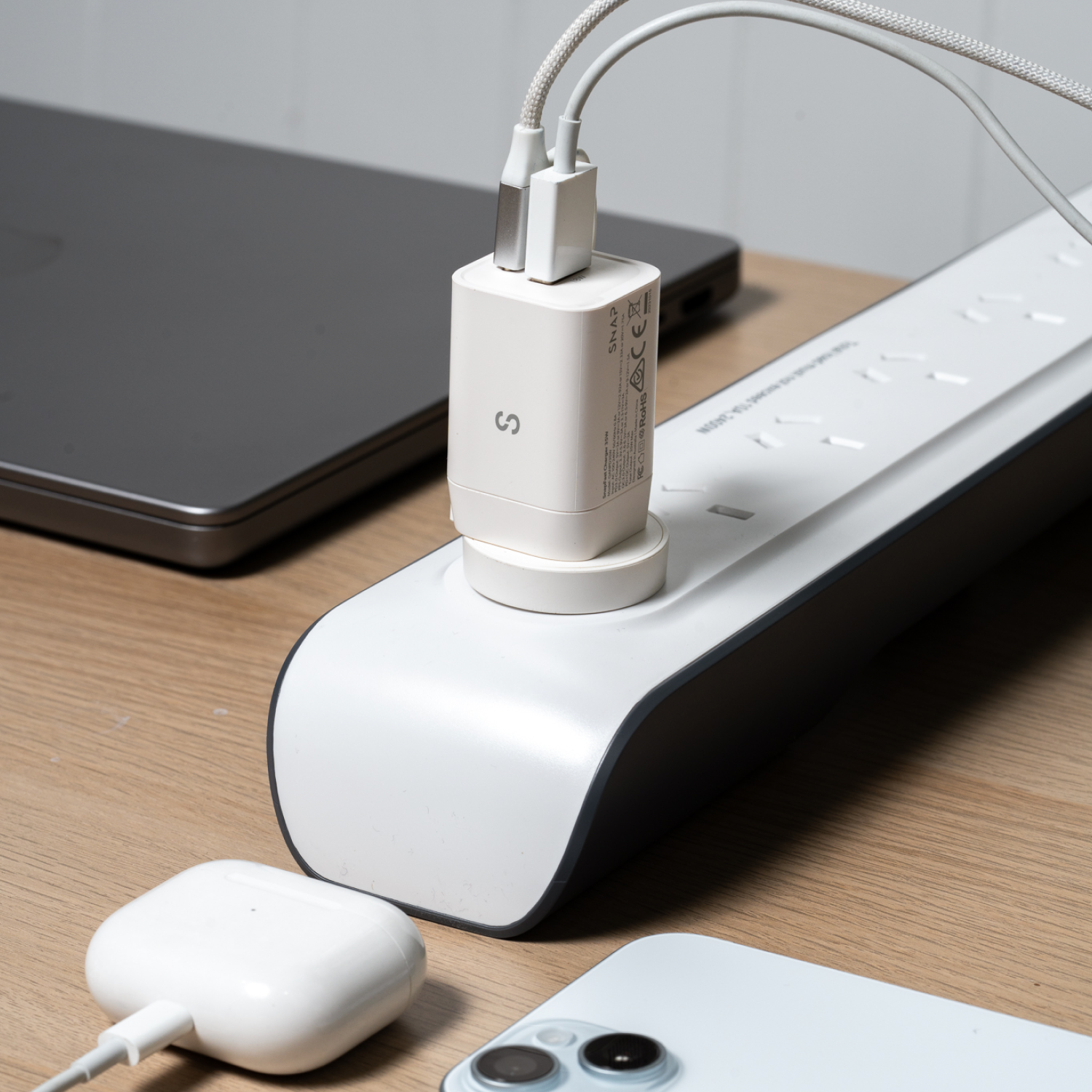 35W GaN Power Adaptor