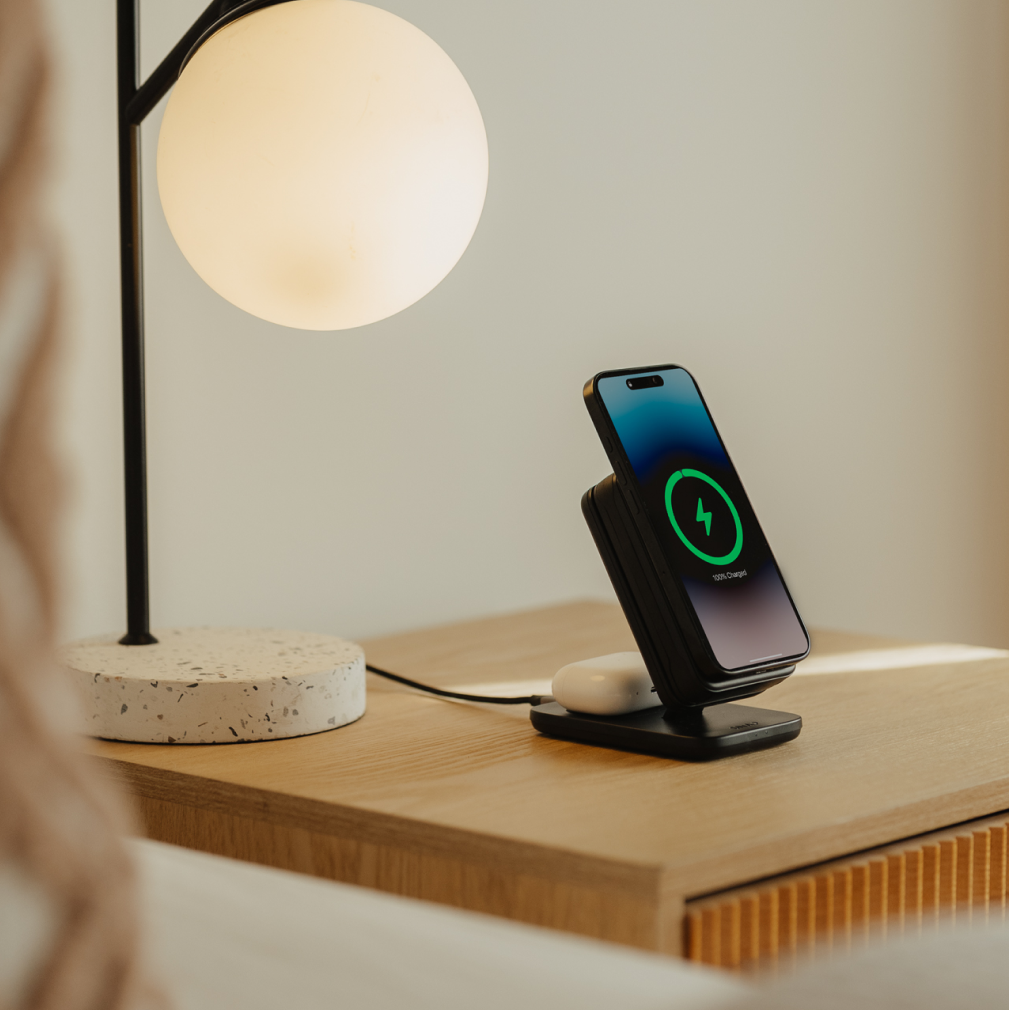 PowerDock 2 - 4 in 1 Charging Dock with 10,00mAh PowerBank