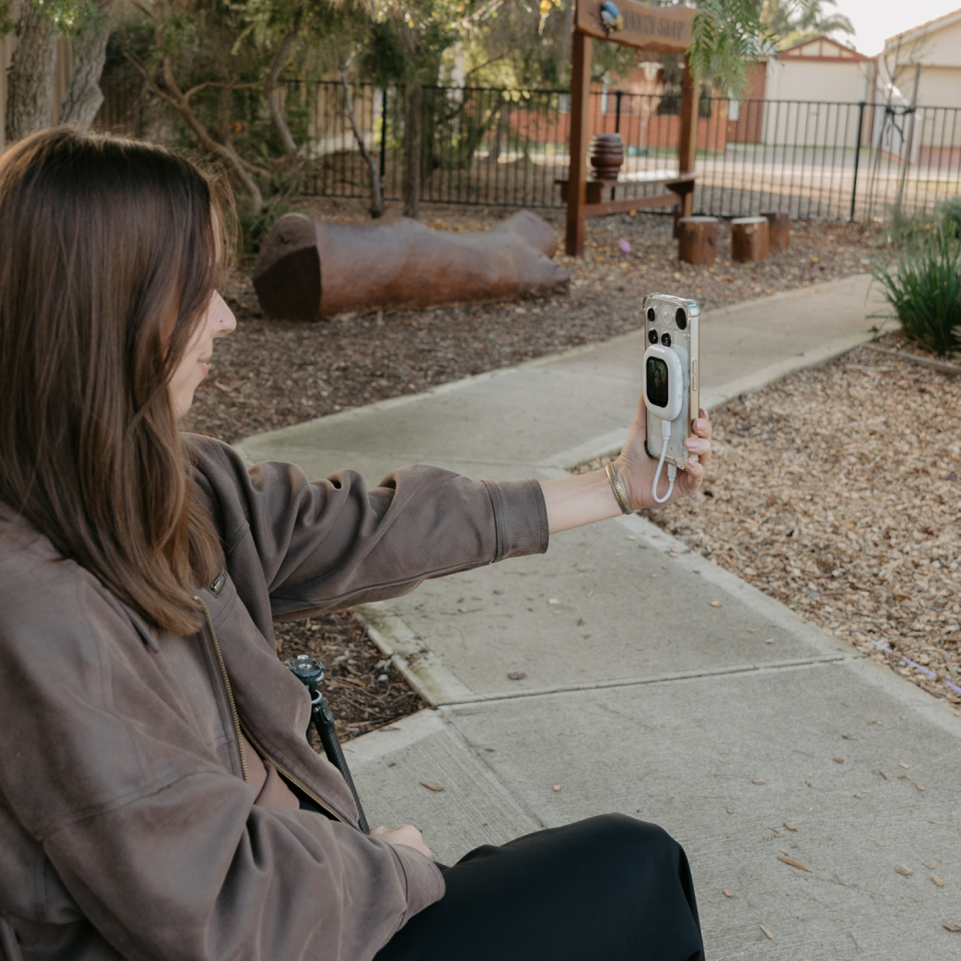SnapBuddy Lite - Magnetic Selfie Screen