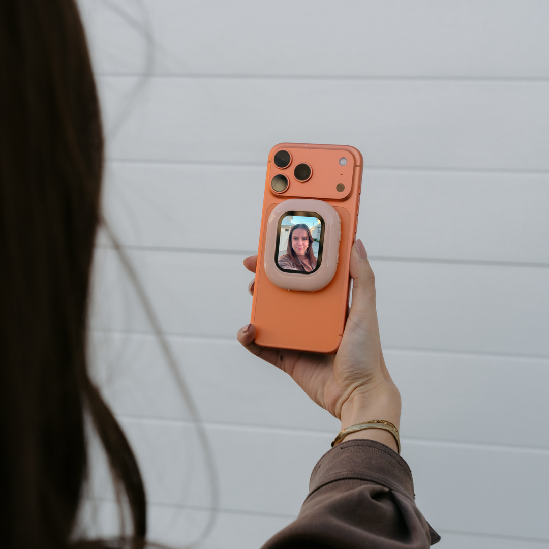 SnapBuddy Pro - Wireless Selfie Screen