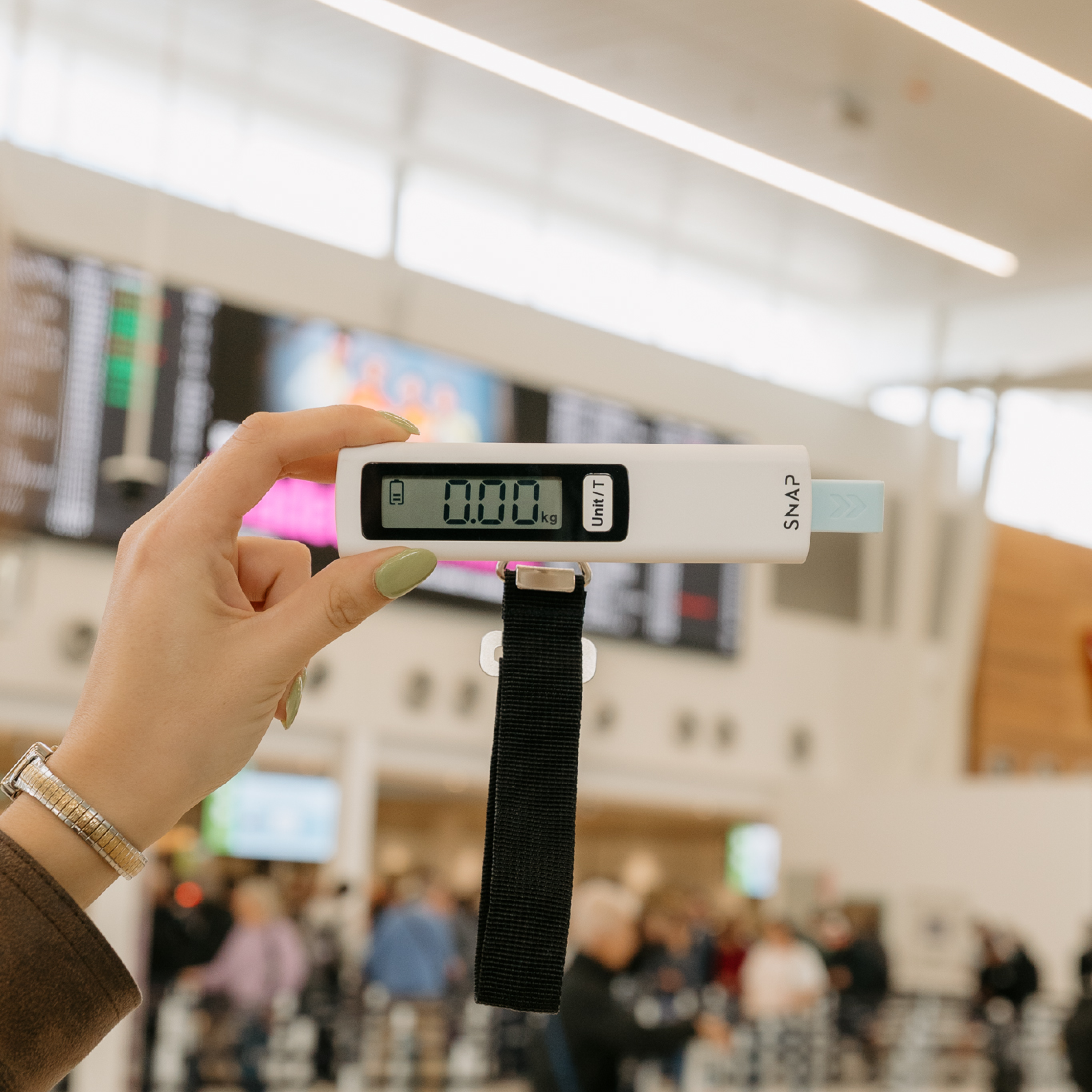Trvlr Luggage Scale - Battery Free Luggage Scale